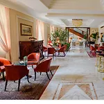 Hotel Grand Vesuvio