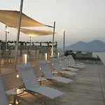 Hotel Grand Vesuvio 5*