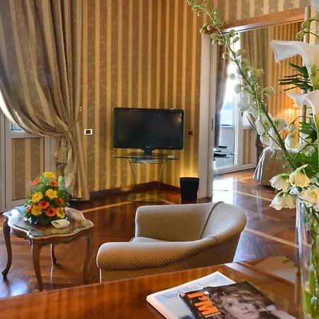 Hotell Grand Vesuvio Neapel