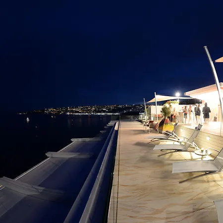 Grand Vesuvio 5* נאפולי