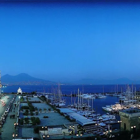 Otel Grand Vesuvio Napoli