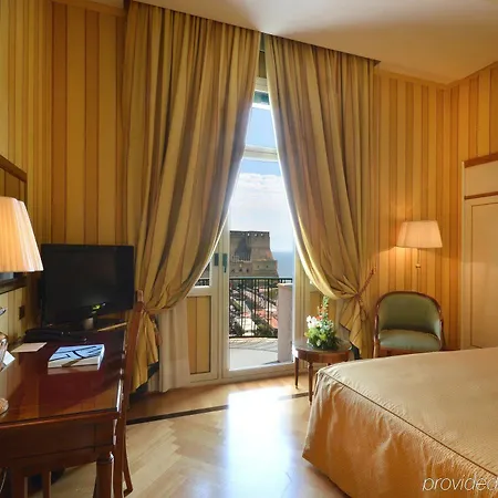Otel Grand Vesuvio 5*