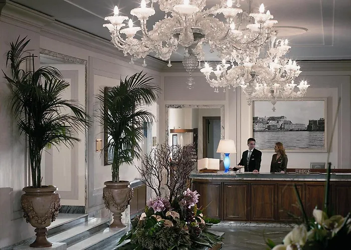 Grand Vesuvio Neapel