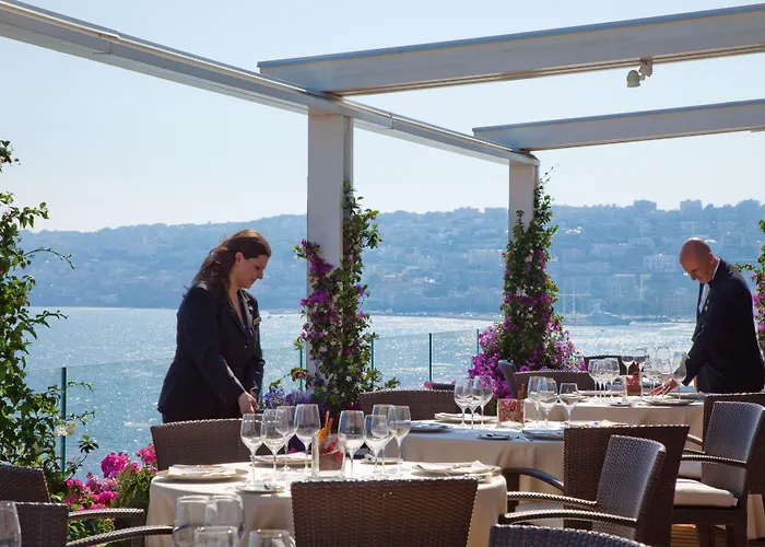 Hotell Grand Vesuvio 5*