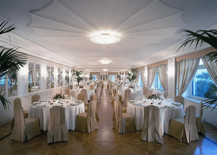 Grand Vesuvio Hotell