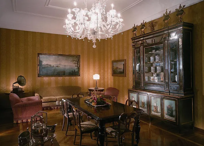 Hotell Grand Vesuvio